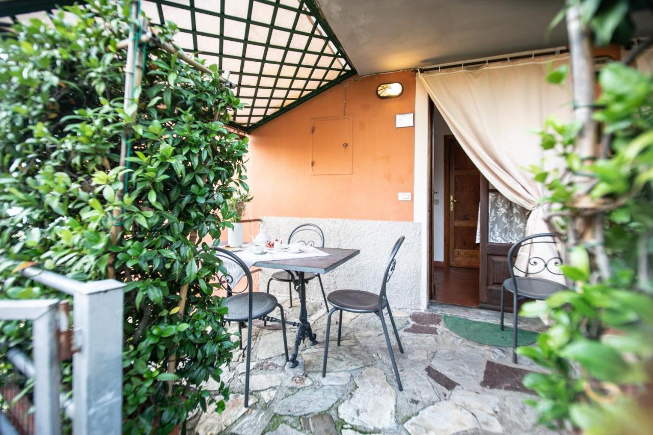 Casetta Di Butia, Appartamento Iris Lucca Exterior foto